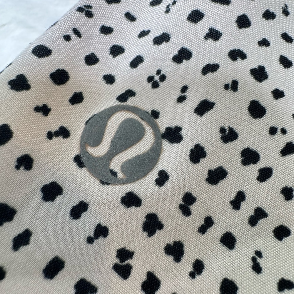 Lululemon Womens Speed Up Cheetah Print Pink Black Running Shorts, Size 10 - Picture 4 of 6